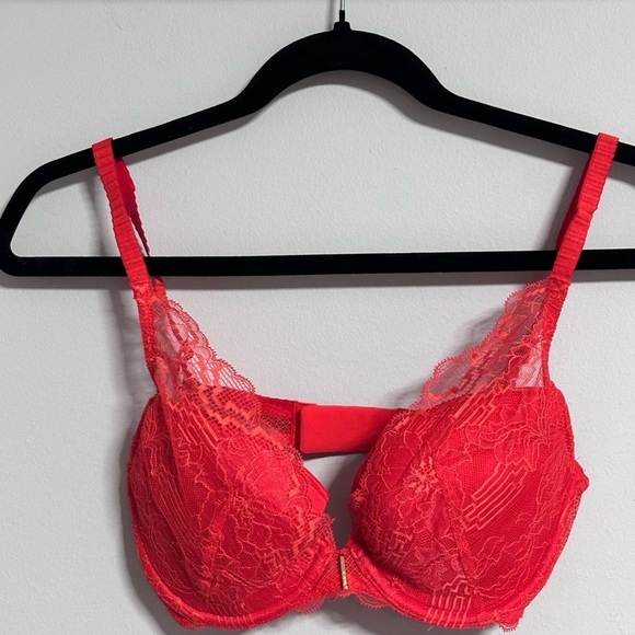 32D Chantelle Underwire Push Up Padded Lace Bra Bright Poppy - Picture 1 of 13